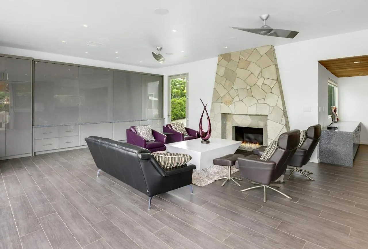 Praeneste Designed By John Porter Clark And Albert Frey Palm Springs Holiday home