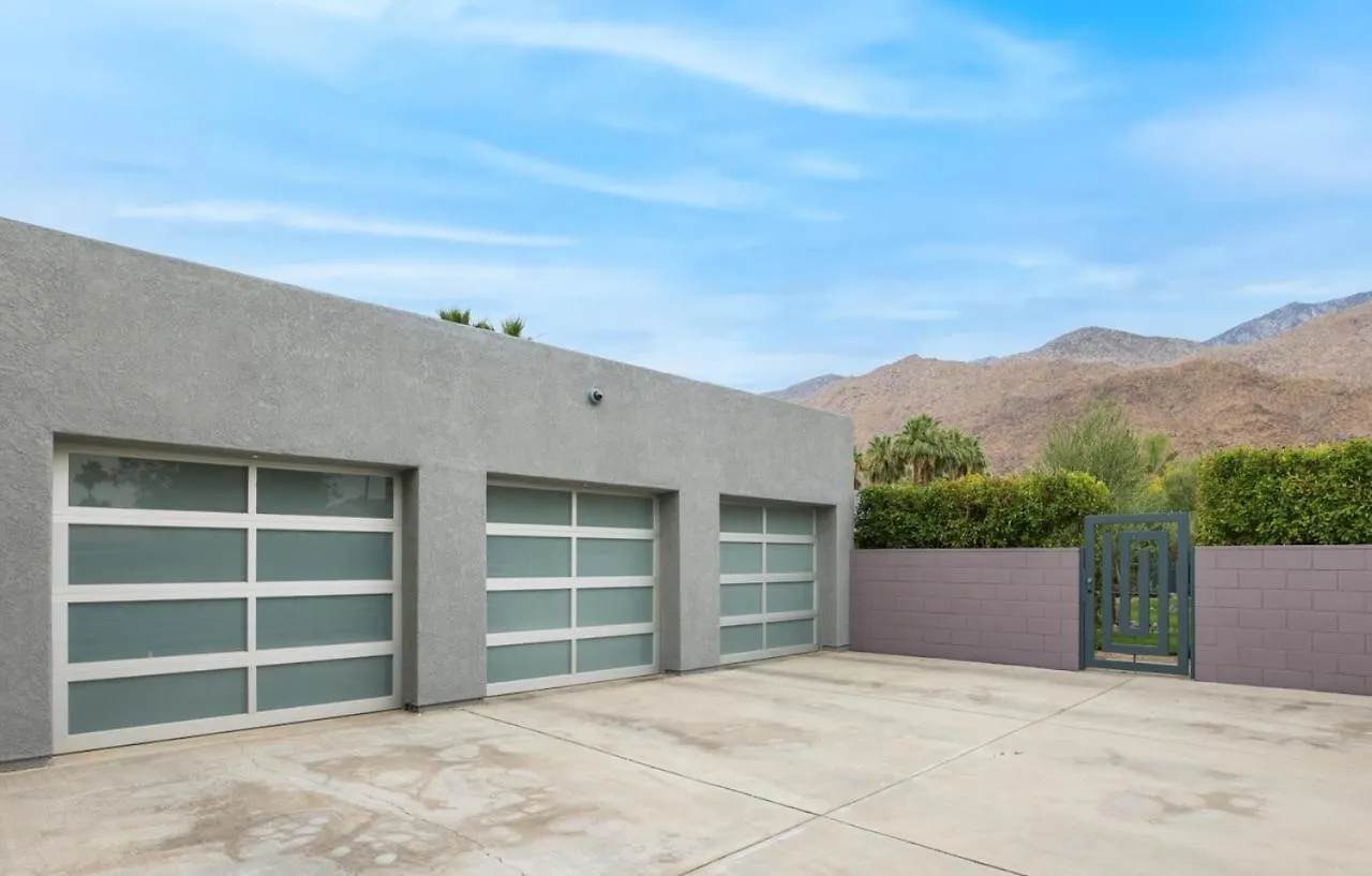 Semesterbostad Praeneste Designed By John Porter Clark And Albert Frey Palm Springs